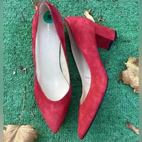 Marc Fisher NWOB  Women's Red Suede Caitlin Pointed Toe Dress Pumps Size 8M - Picture 9 of 16